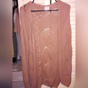 Long sleeved pink cardigan